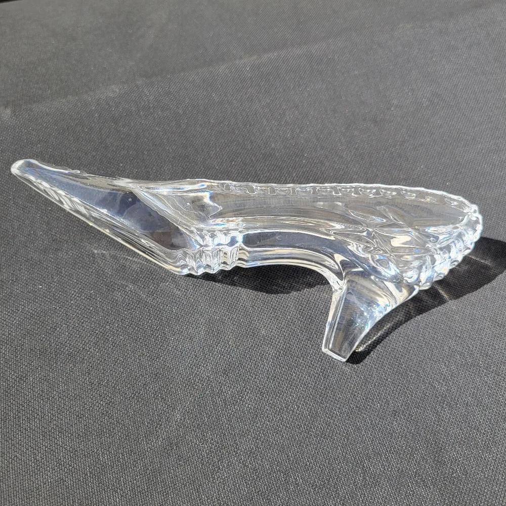 Glass Slipper ~ Cinderella ~ Bridal ~ Fashionista ~ Pretty! ~ GUC